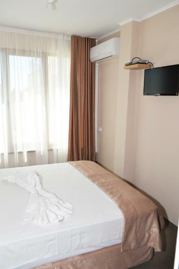 Paradise Hotel & Relax Center Pomorie Exterior foto